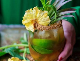 Caramelised pineapple mojito