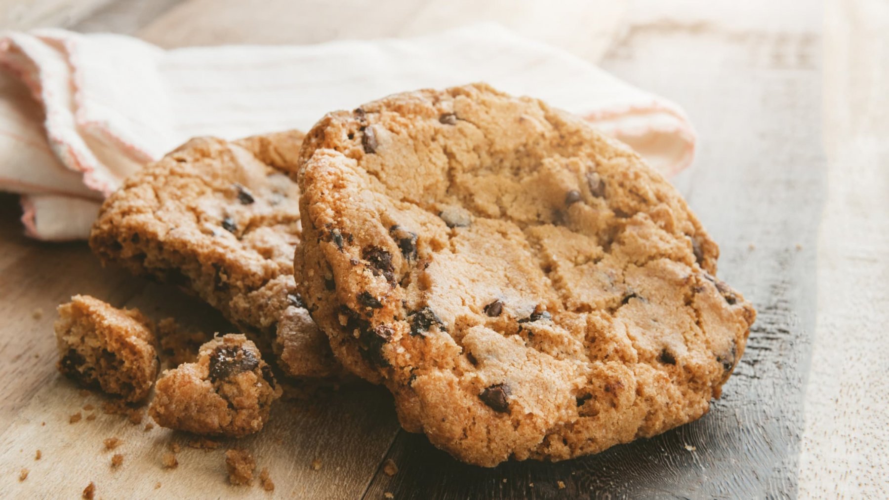 One Bowl Wonder Chocolate Chip Cookies | CSR Sugar